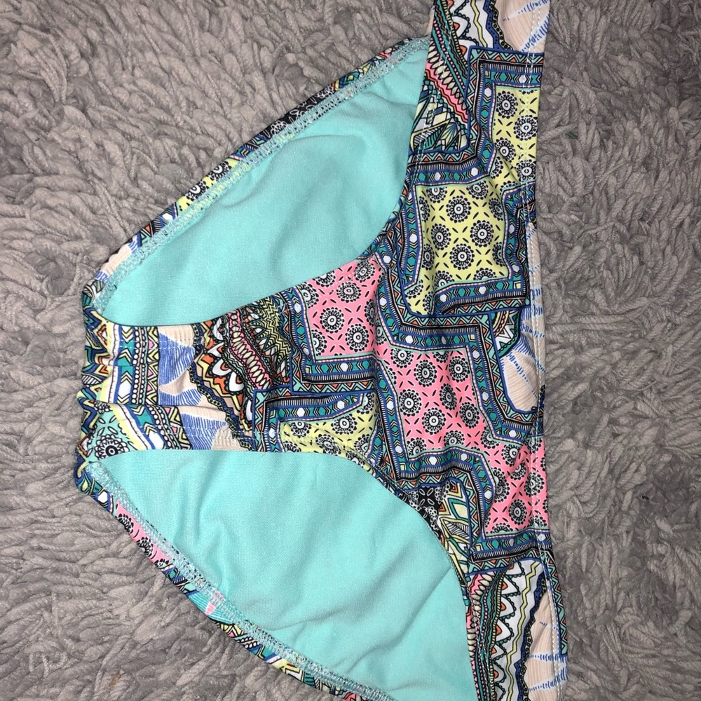 Bikini bottoms basically new!!!